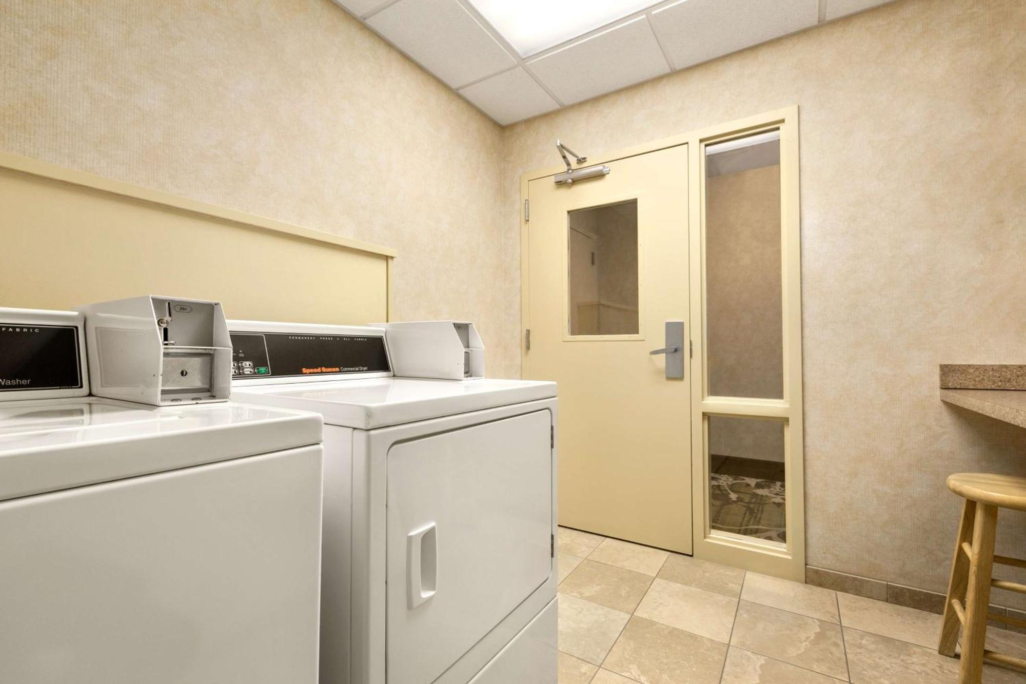 Hampton Inn Dover Eksteriør bilde